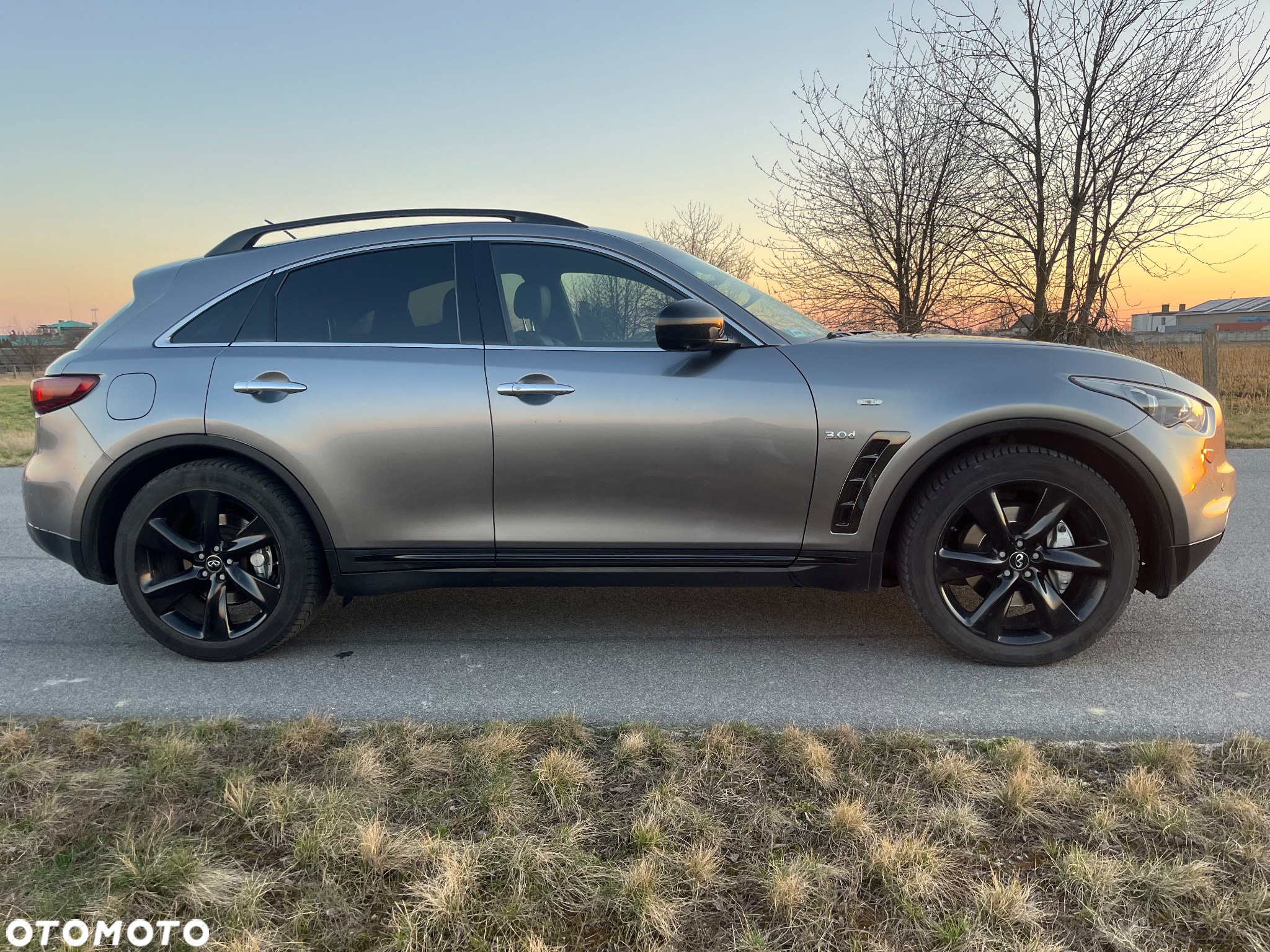 Infiniti QX70 3.0d S - 17
