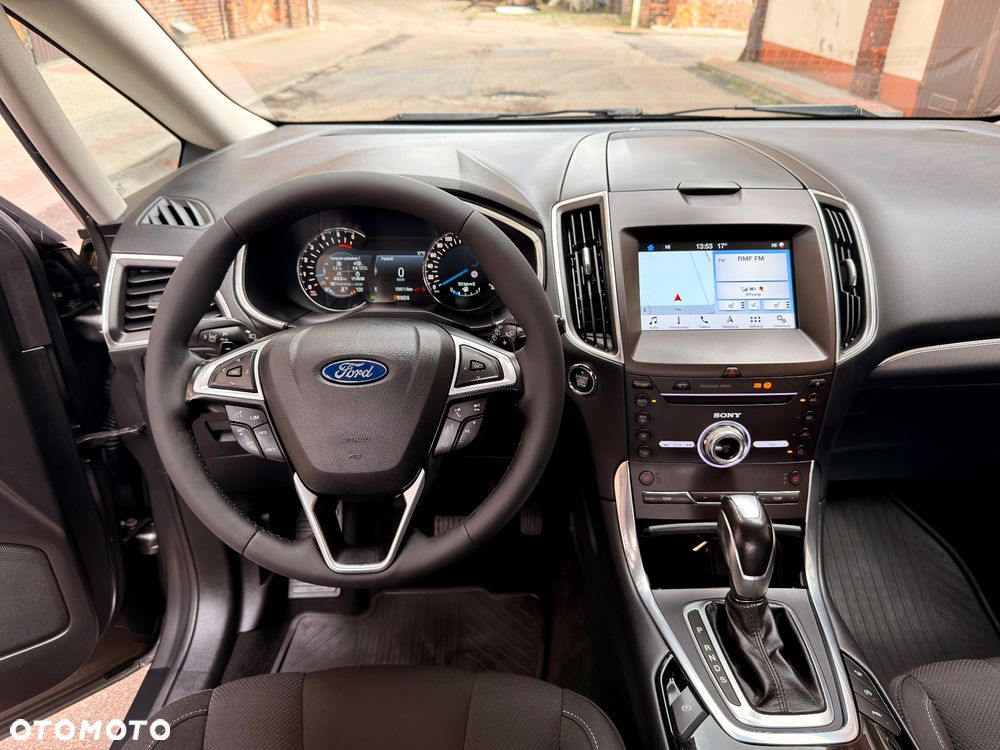 Ford S-Max 2.0 TDCi Titanium PowerShift - 24