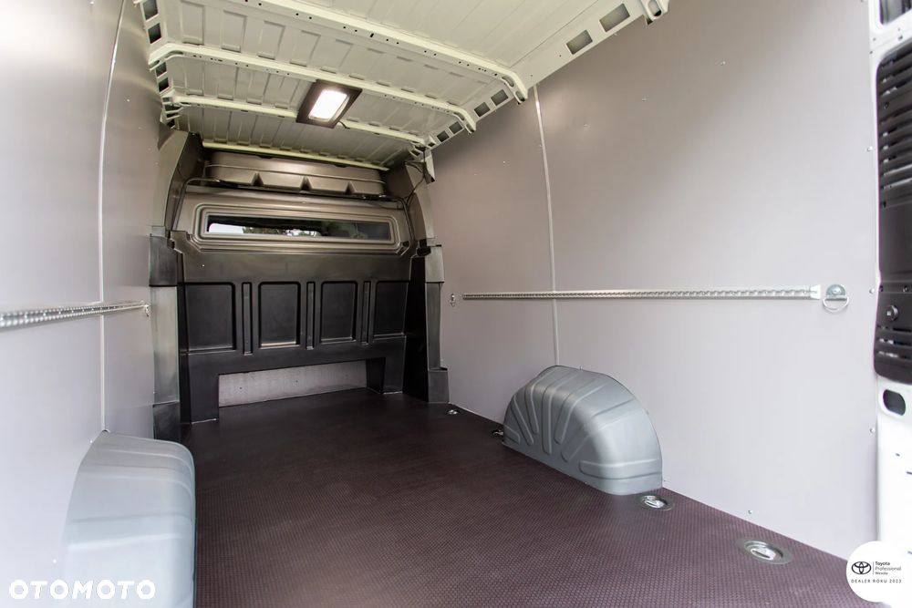 Toyota Proace Max - 13