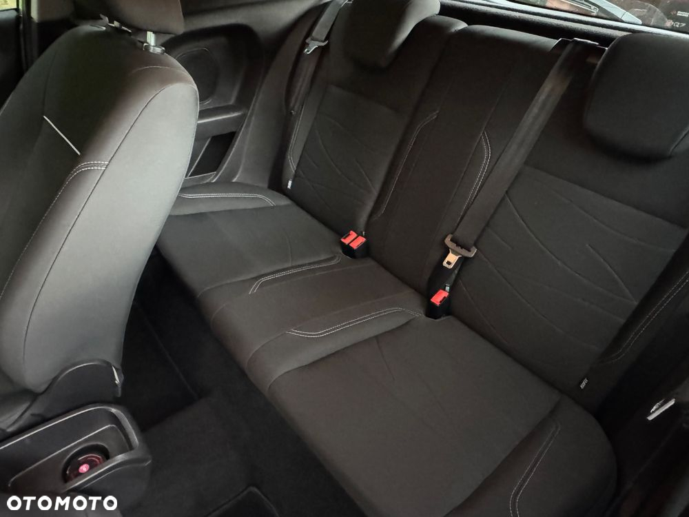 Ford Fiesta - 10