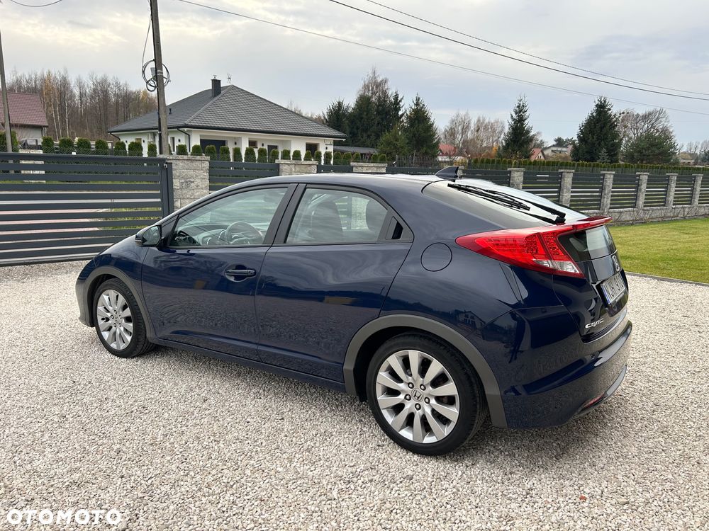 Honda Civic 1.8 i-VTEC Sport - 9