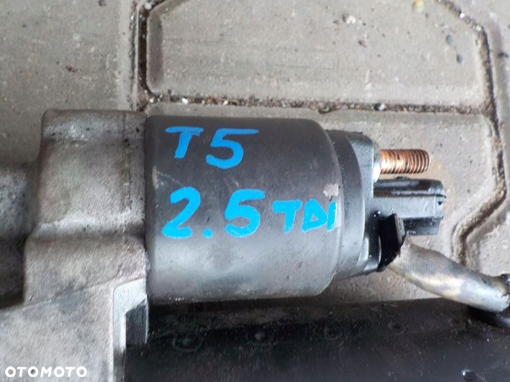 VW T5 2.5 TDI ROZRUSZNIK STARTER - 2