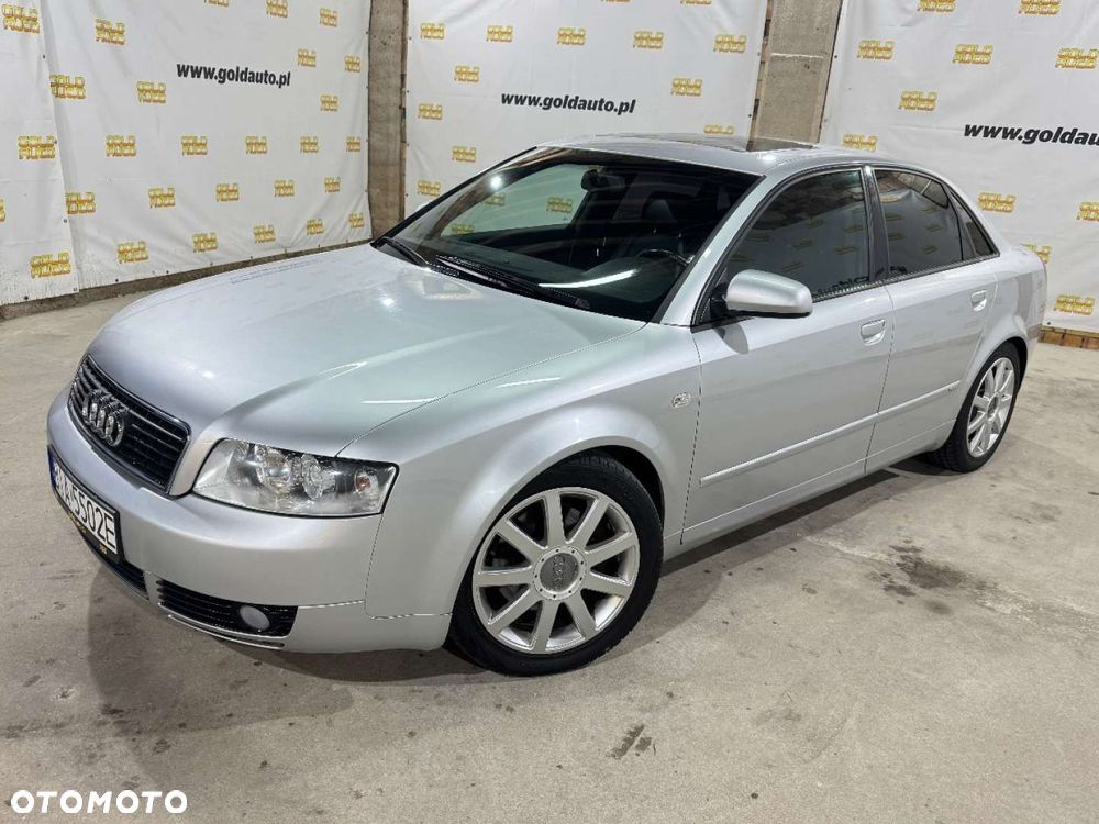 Audi A4 Limousine - 6