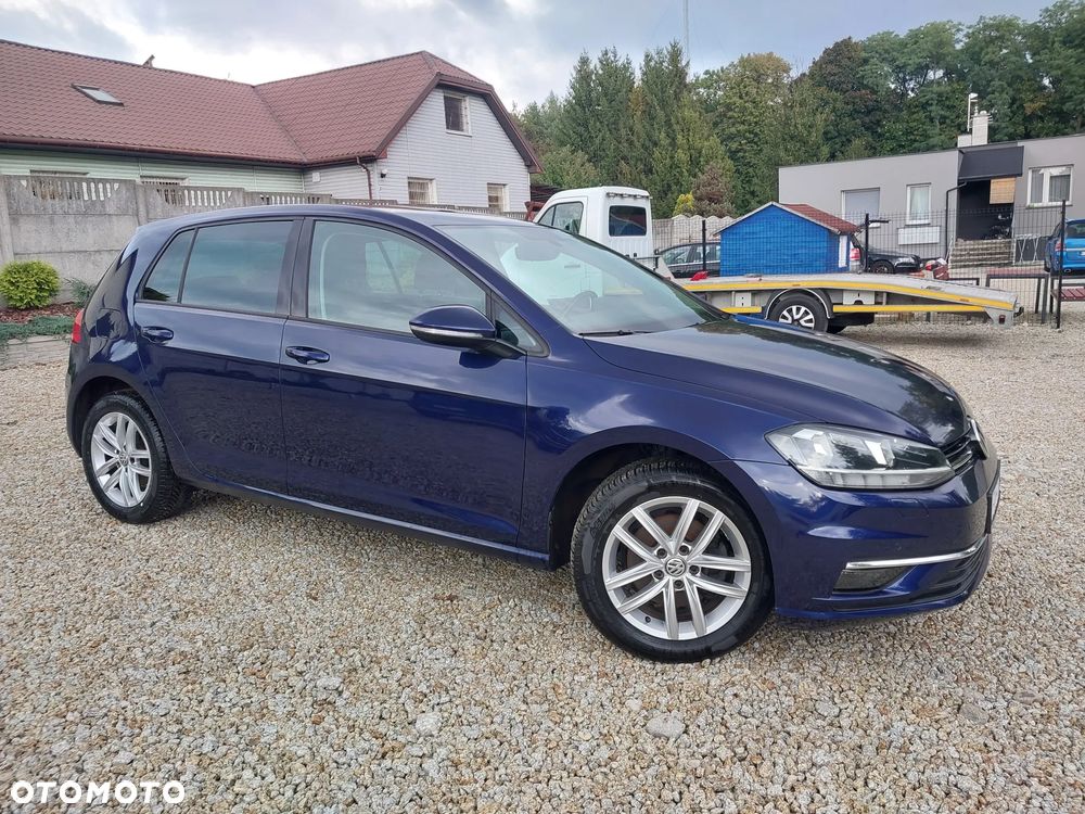 Volkswagen Golf - 11