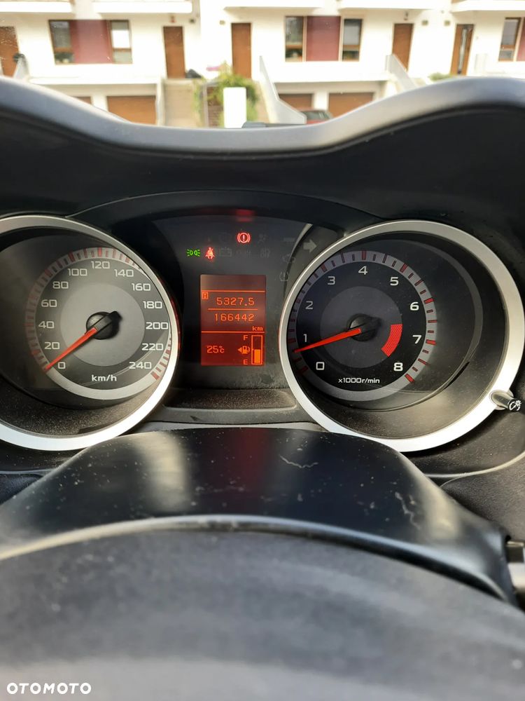 Mitsubishi Lancer 1.8 Invite - 27