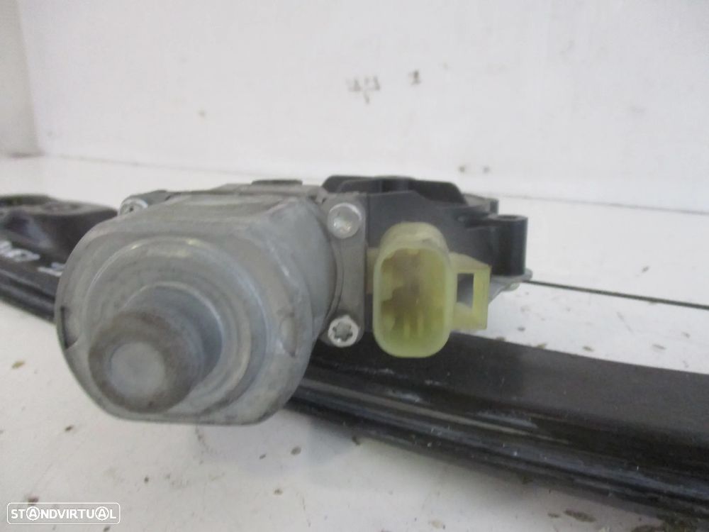 elevador Chevrolet Aveo 2011 5 portas - 3