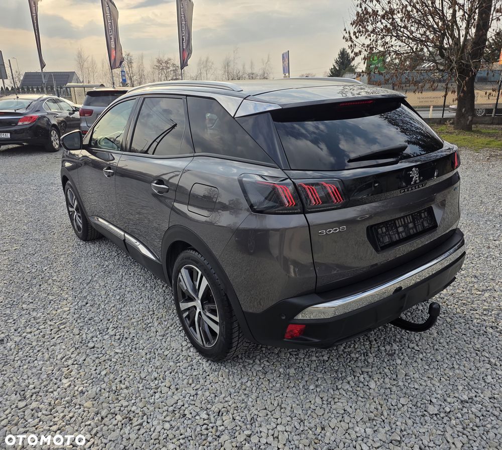 Peugeot 3008 1.6 PureTech Hybrid PHEV Allure Pack S&S EAT8 - 9