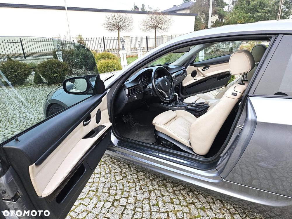 BMW Seria 3 335i xDrive - 7