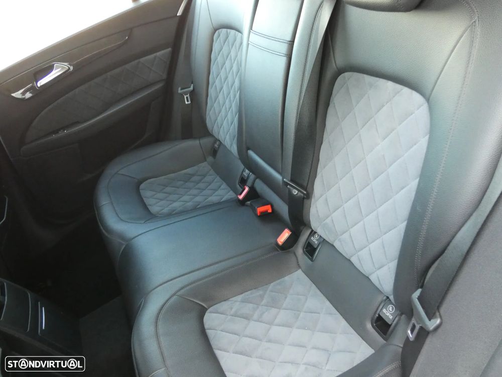 Mercedes-Benz CLS 250 CDI DPF BlueEFFICIENCY 7G-T Edition 1 - 17
