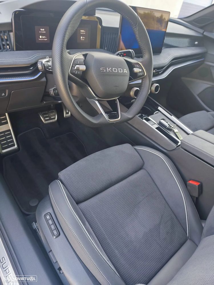 Skoda Superb 1.5 TSI iV Sportline DSG - 7