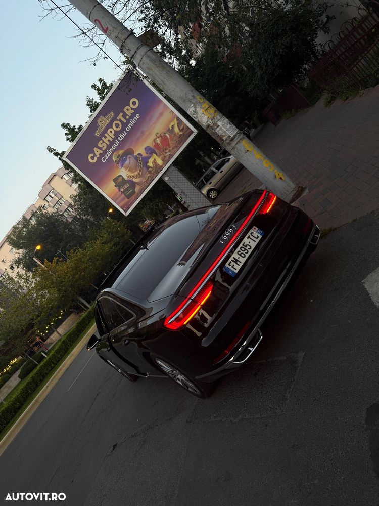 Audi A8 - 6