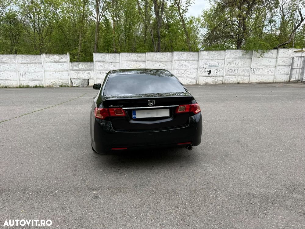 Honda Accord 2.0i MT Executive Navi - 3