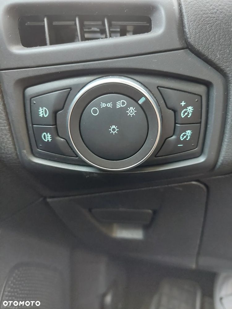 Ford Focus 2.0 TDCi Titanium ASS - 10