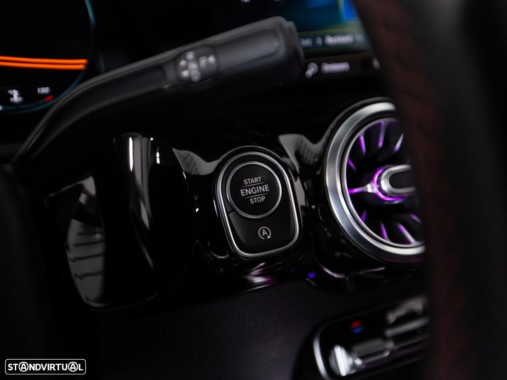 Mercedes-Benz GLA 250 7G-DCT AMG Line - 22