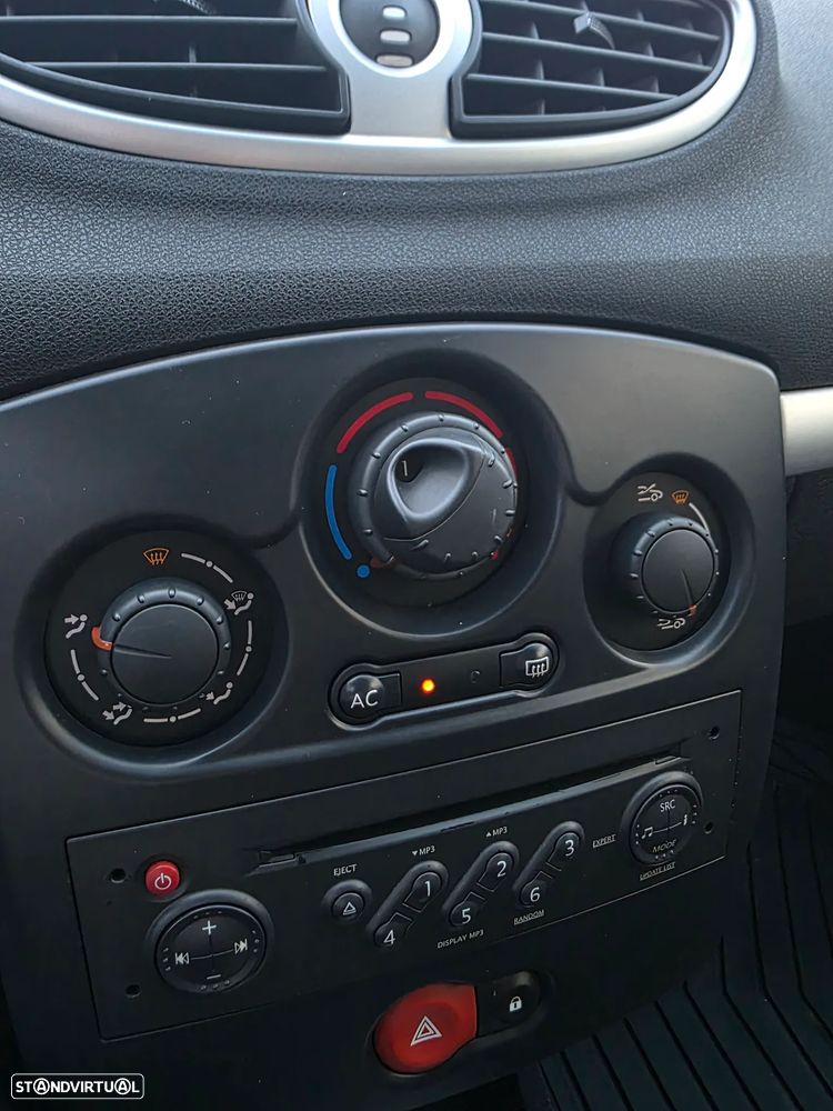 Renault Clio Break 1.5 dCi Dynamique S C.Reb - 13