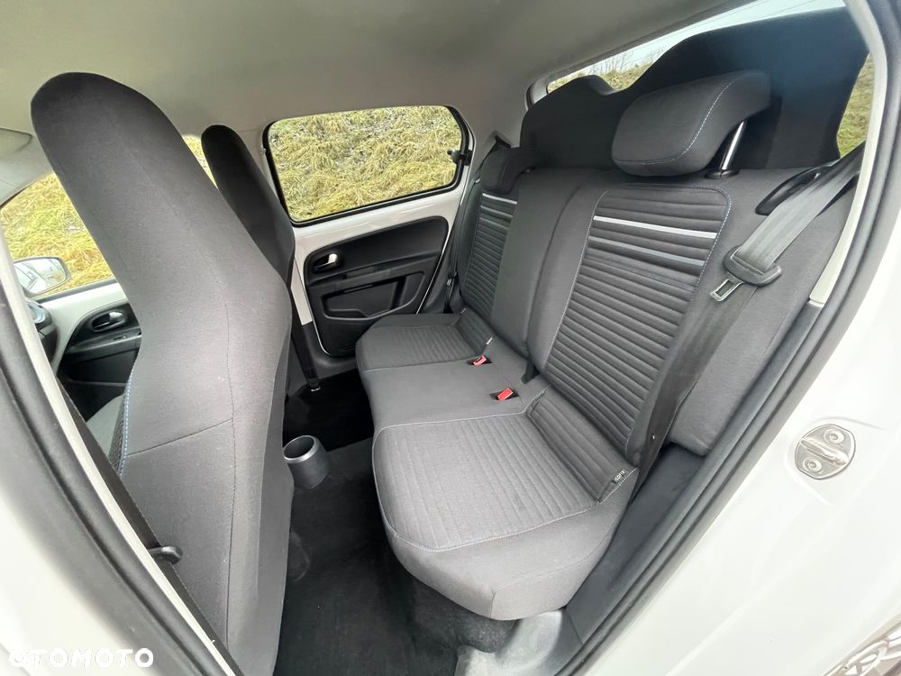 Volkswagen up! cup - 11