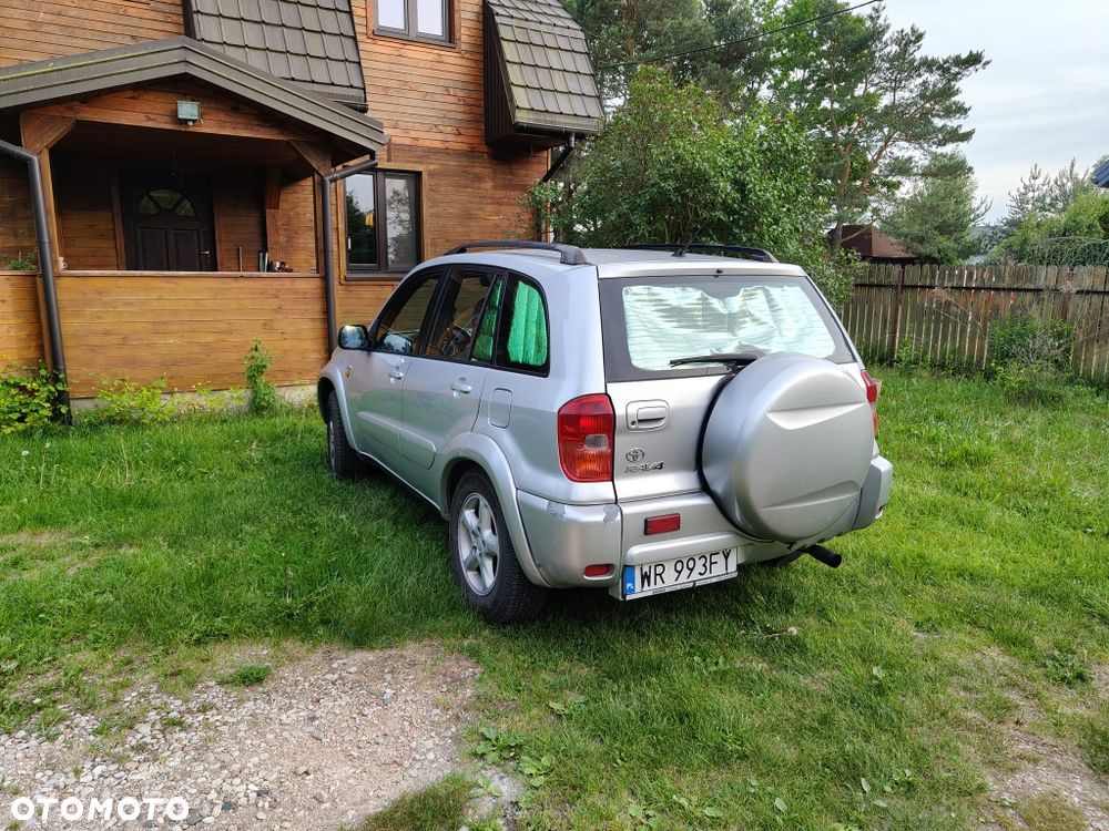 Toyota RAV4 - 3
