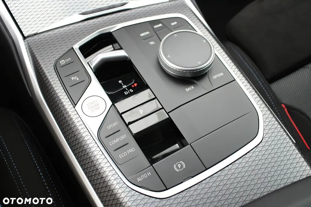 BMW Seria 3 318i M Sport - 10