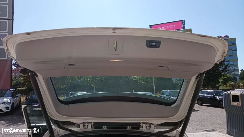 BMW 320 d Touring Line Sport - 22