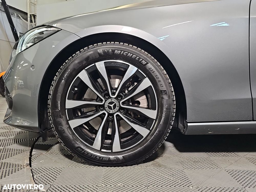 Mercedes-Benz C - 14