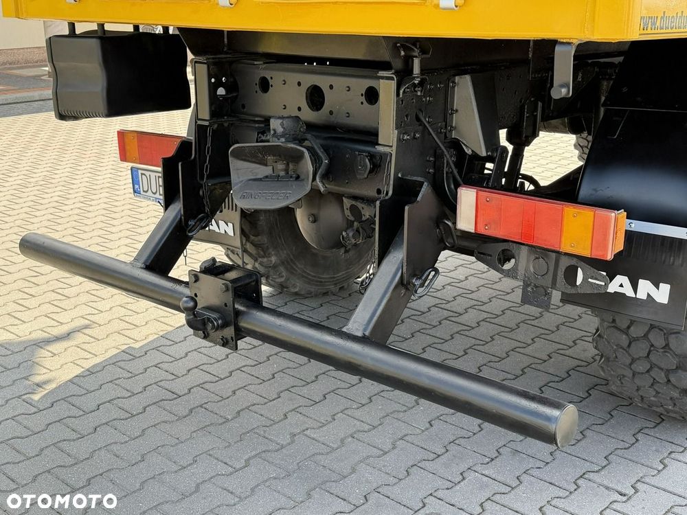 MAN LE 180C 4x4 DOKA 4.6/180KM Skrzyniowy + HDS Hiab 052-2 - 17