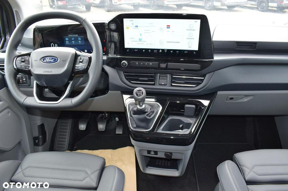 Ford Tourneo Custom - 4