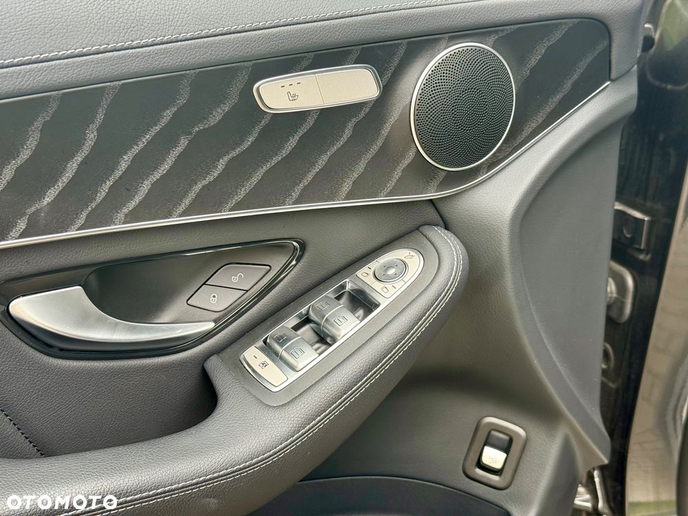 Mercedes-Benz GLC - 23