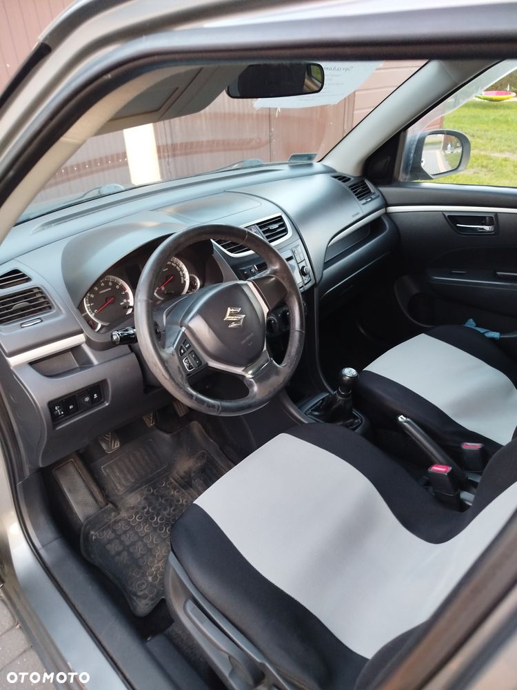 Suzuki Swift - 5