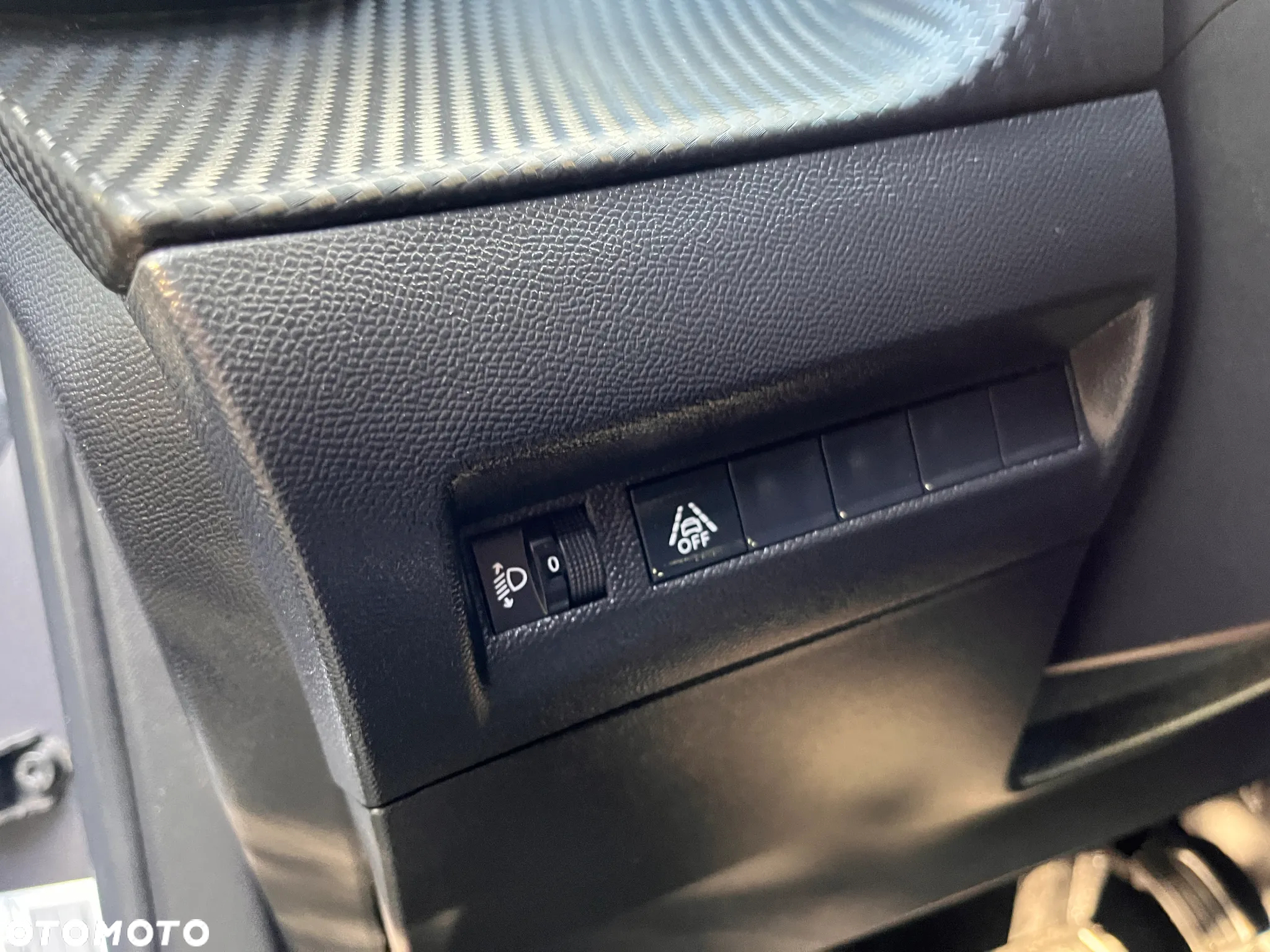 Peugeot 2008 PureTech 130 EAT8 Active Pack - 16