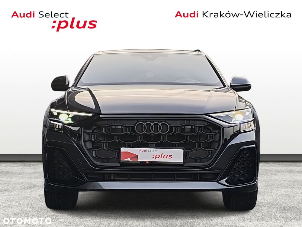 Audi Q8 - 8
