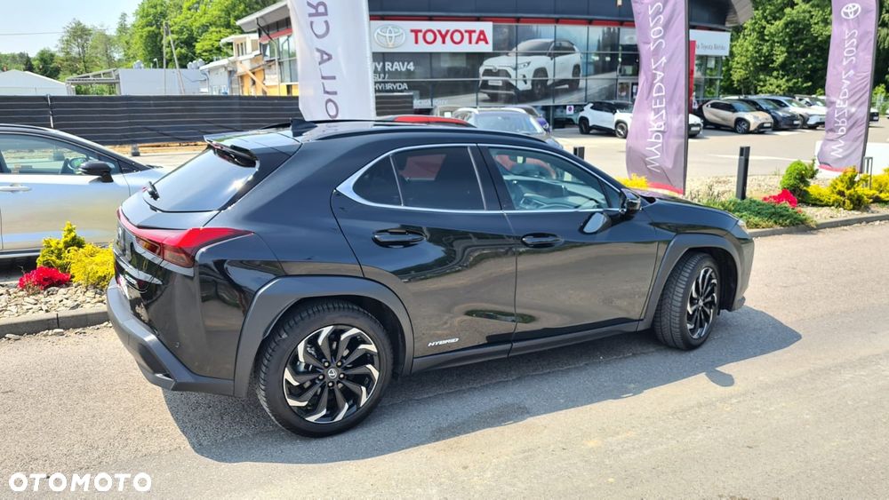 Lexus UX 250h GPF Prestige AWD - 38