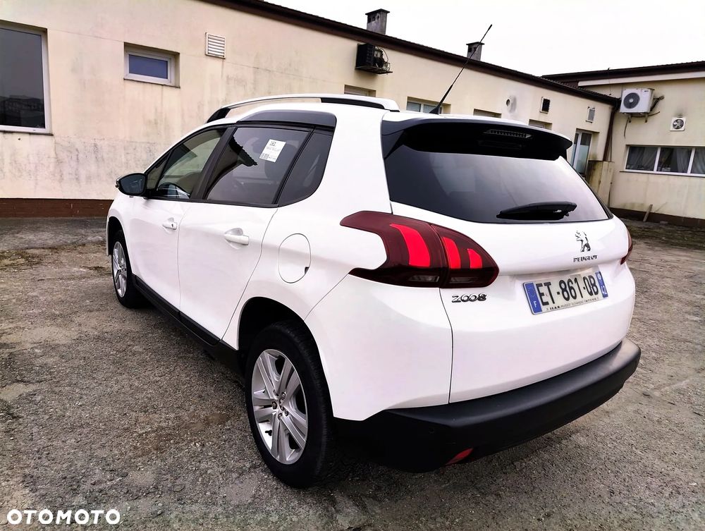 Peugeot 2008 1.6 BlueHDi Style - 3