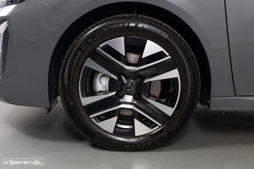 Peugeot 208 1.2 PureTech Allure Pack - 19