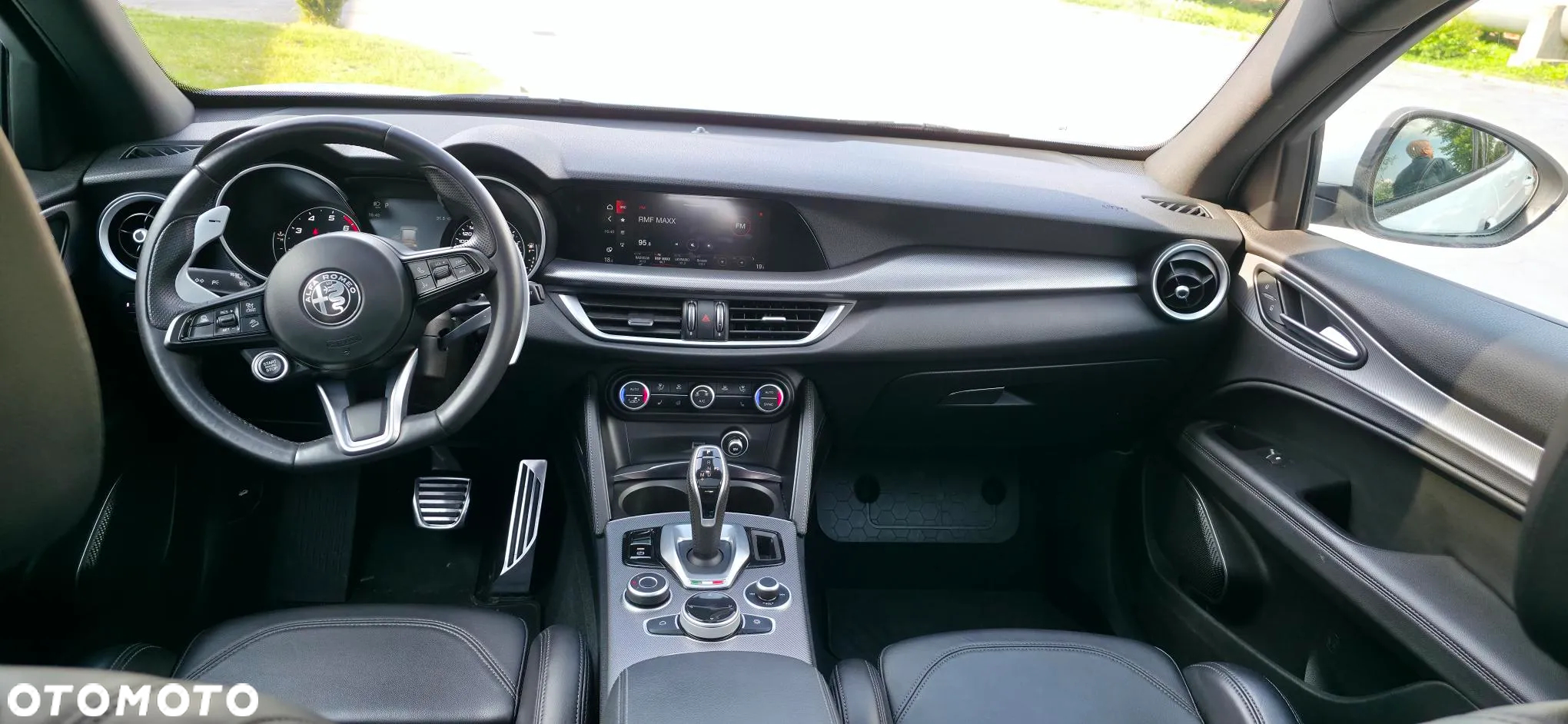 Alfa Romeo Stelvio - 11