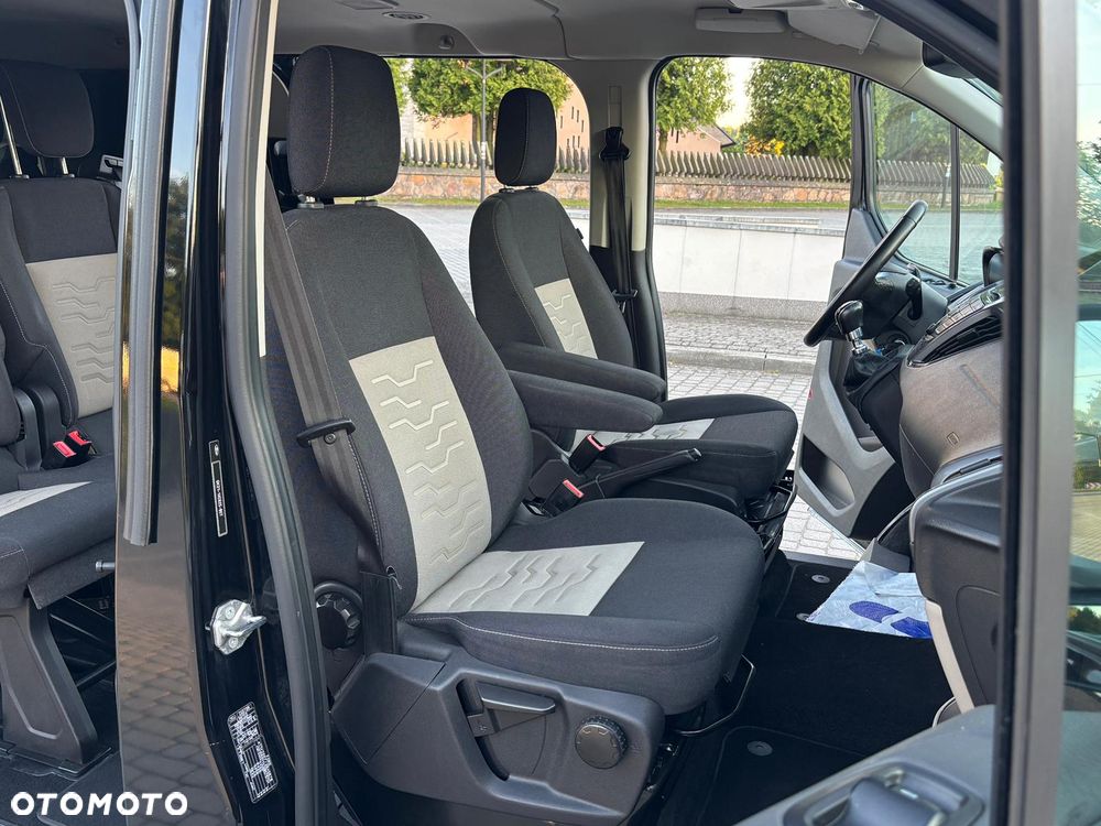 Ford Tourneo Custom 2.0 EcoBlue L2 Titanium - 15