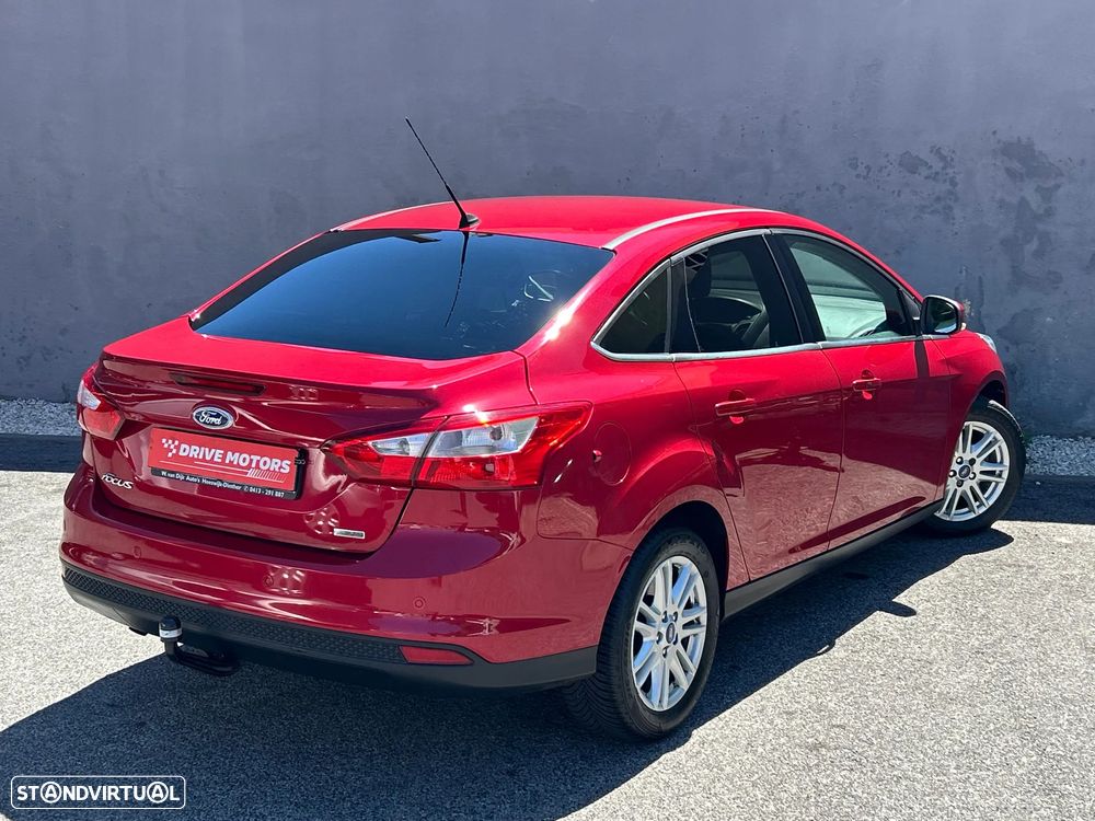 Ford Focus 1.0 EcoBoost 99g S&S Titanium - 11