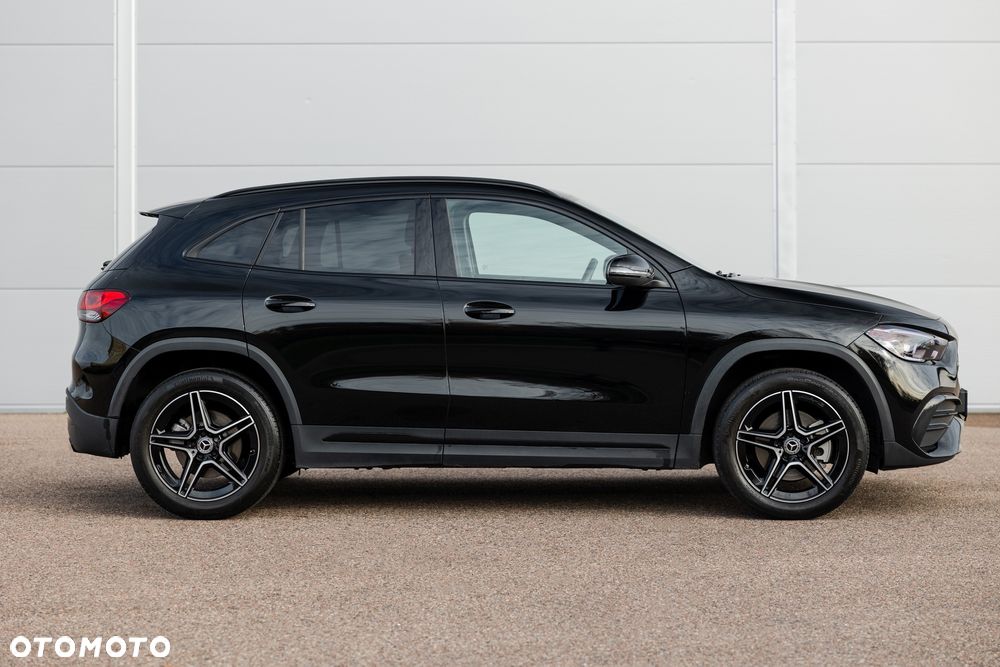 Mercedes-Benz GLA 250 8G-DCT AMG Line - 8