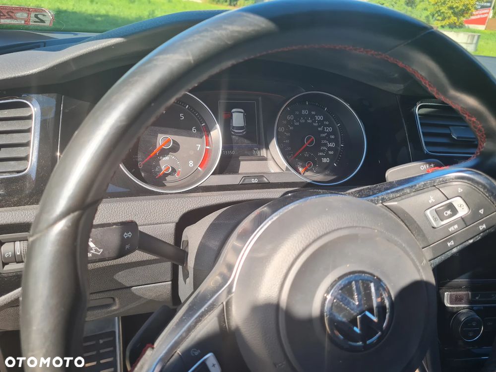 Volkswagen Golf GTI (BlueMotion Technology) DSG Performance - 32