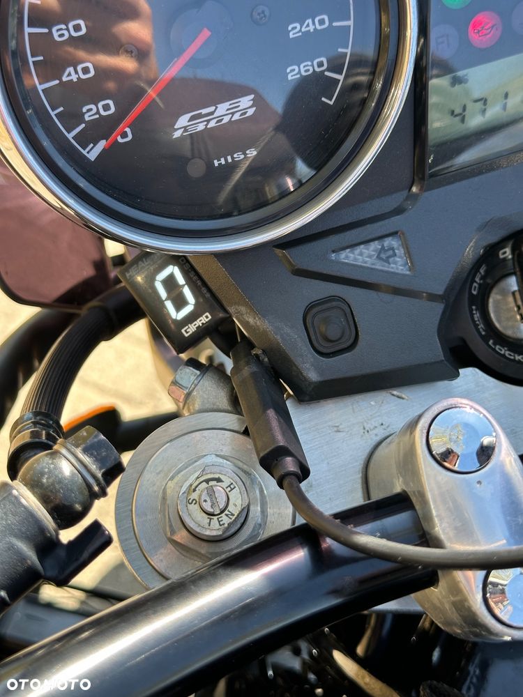 Honda CB - 15