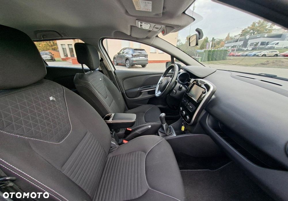 Renault Clio - 15