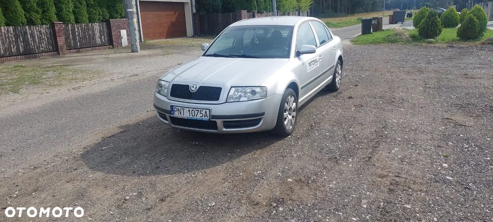 Skoda Superb - 1