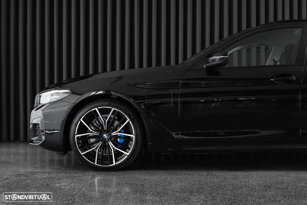 BMW 520 e Pack M - 8