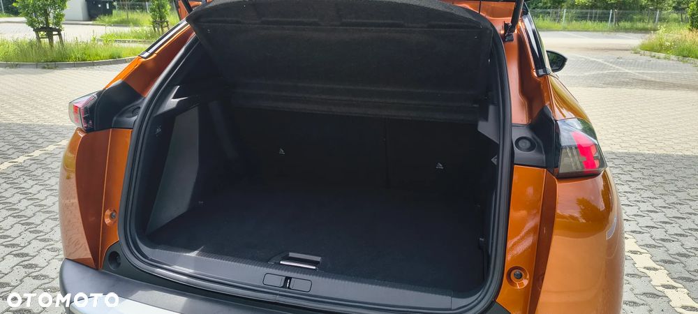 Peugeot 2008 PureTech 130 EAT8 GT Pack - 21