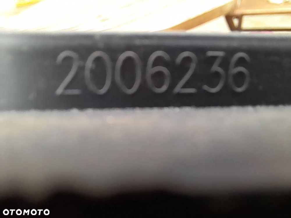 RENAULT CLIO III GT RS KRATKA ŚRODKOWA ZDERZAK PRZÓD - 4