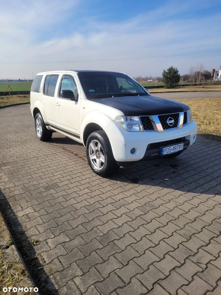 Nissan Pathfinder - 4