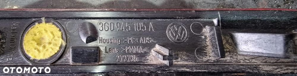 ODBLASK ZDERZAKA TYŁ PRAWY LEWY KOMPLET 3G0945103A 3G0945106A  VW PASSAT B8 KOMBI - 13