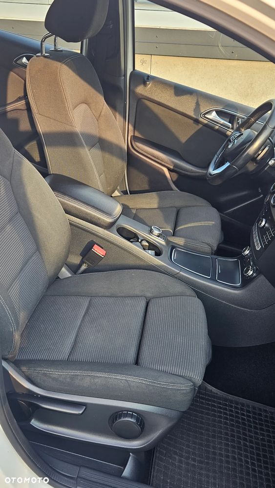 Mercedes-Benz Klasa B 180 (CDI) d 7G-DCT - 23