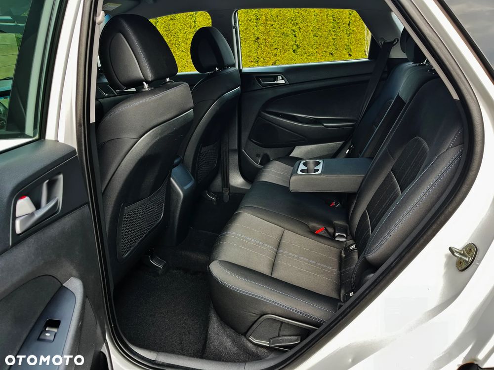 Hyundai Tucson blue 1.6 GDi 2WD Navi - 9