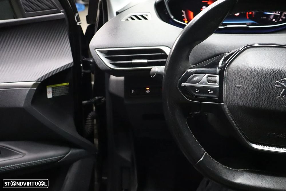 Peugeot 3008 BlueHDi 130 Stop & Start Allure Business-Pack - 26