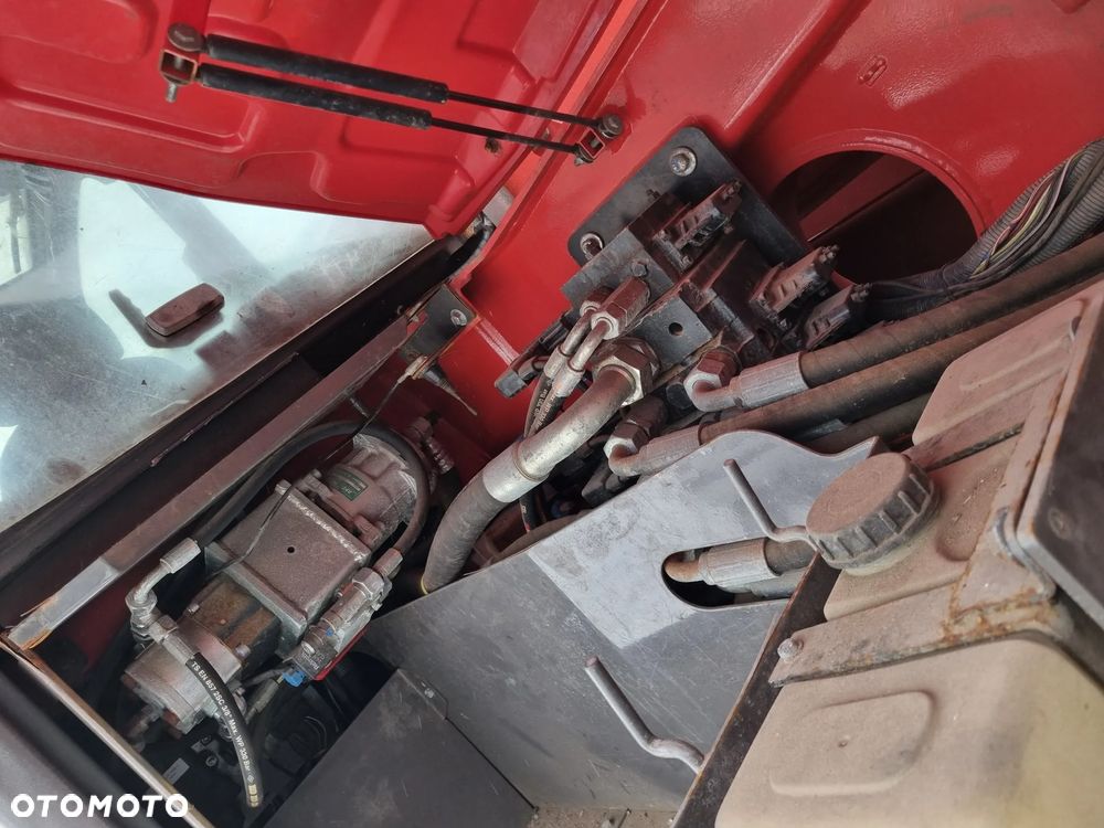 Manitou MRT3255+ PRIVILAGE Ładowarka Teleskopowa 32metry 5630 mtg Kosz (Pilot 2 funkcje) Wciągarka hydr. Widły. Jak Nowa z Norwegii! 2017r. KLIMA Webasto post. Kamera DEKRA 2026r. Po serwisach 100h temu! skręt 4 koła. Auto-poziomowanie! jazda szybka wolna. Zero luzów wycieków! - 33